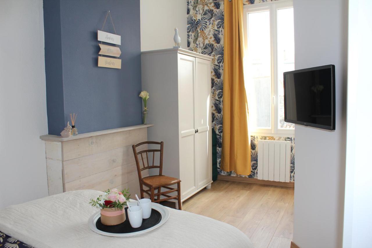Residence Esmeralda Meuble De Tourisme 3 Etoiles Rochefort  Ngoại thất bức ảnh